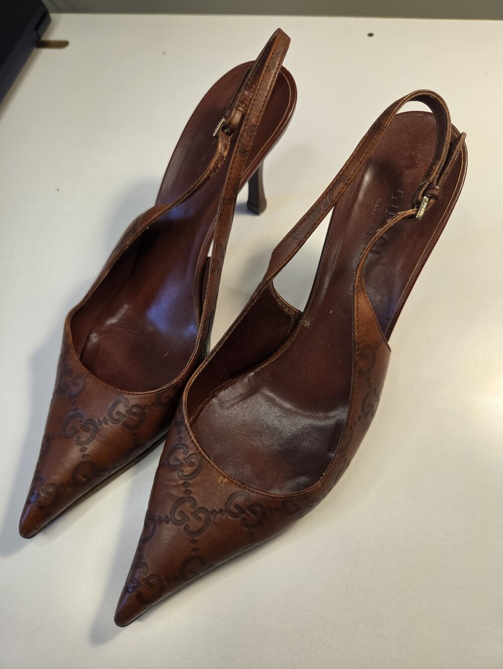 Gucci Brown Guccissima Leather Pointed Toe Slingback Sandals 35 1/2 - Picture 1 of 11